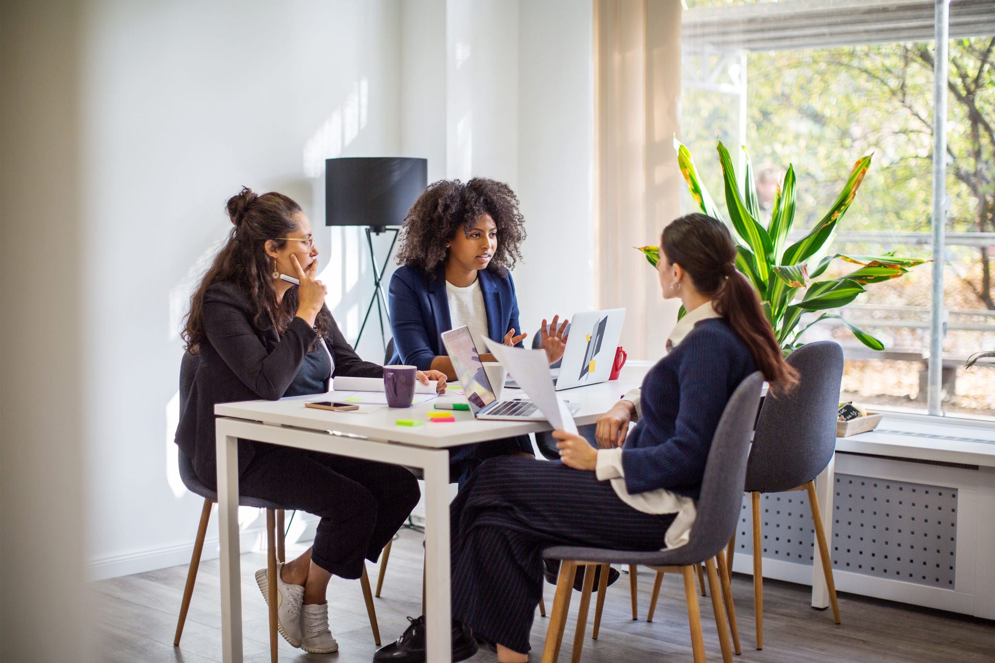 Ihr Direkteinstieg bei EY als Assistant oder Consultant