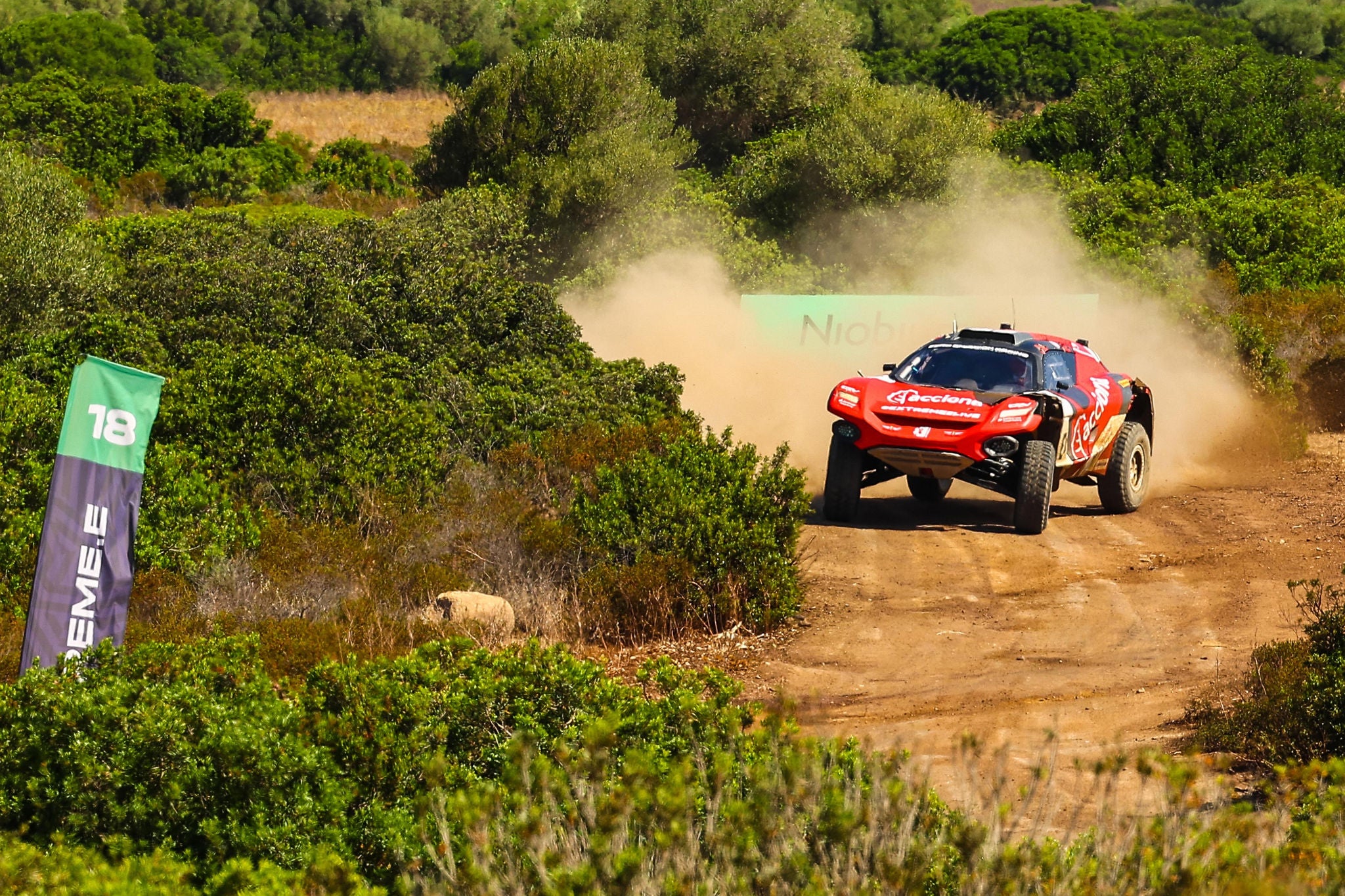 Sainz XE Team race during the Sardinia II Extreme E 2022