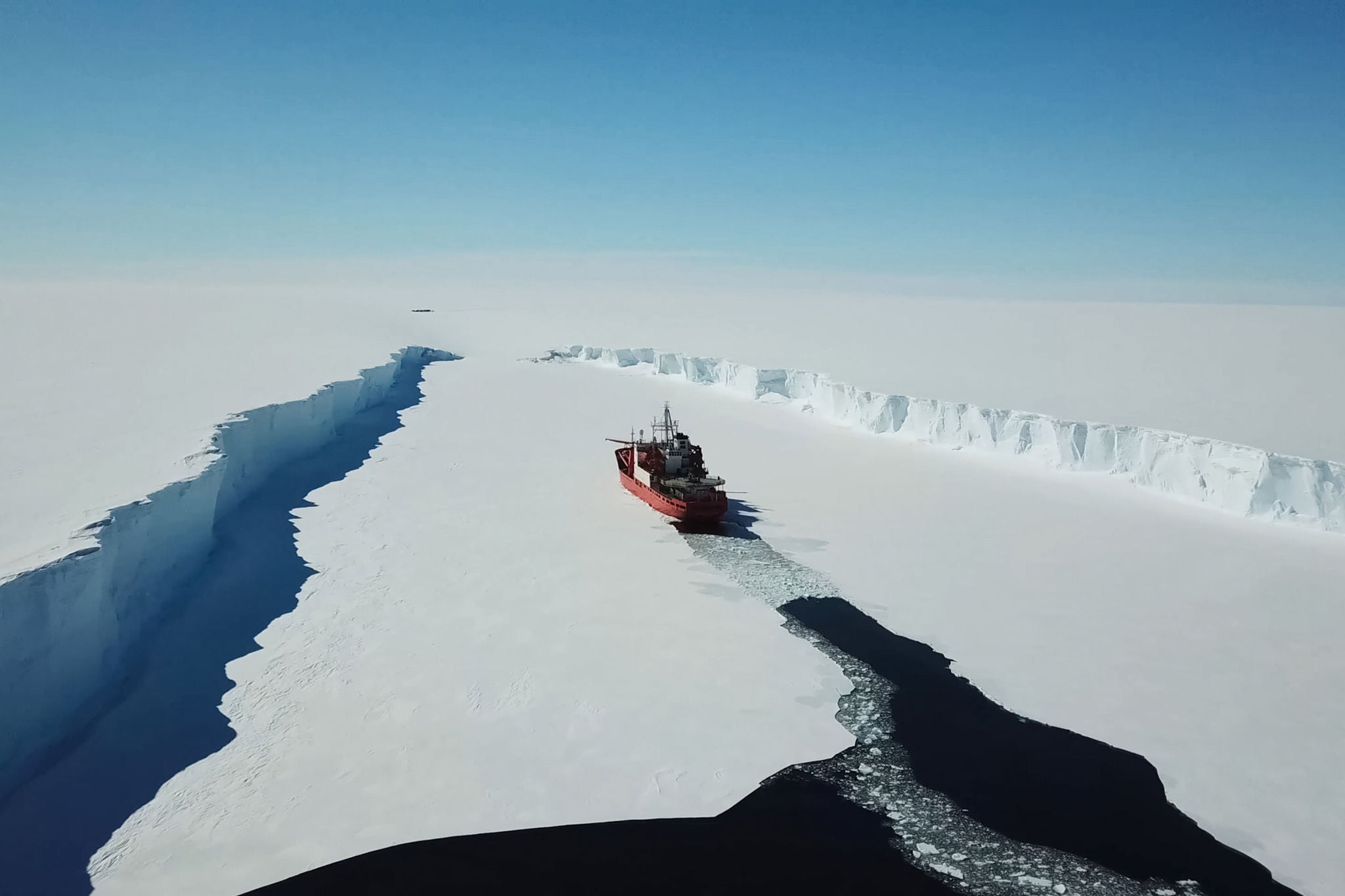 a Ice enpalled naldo, ice breaking ship.