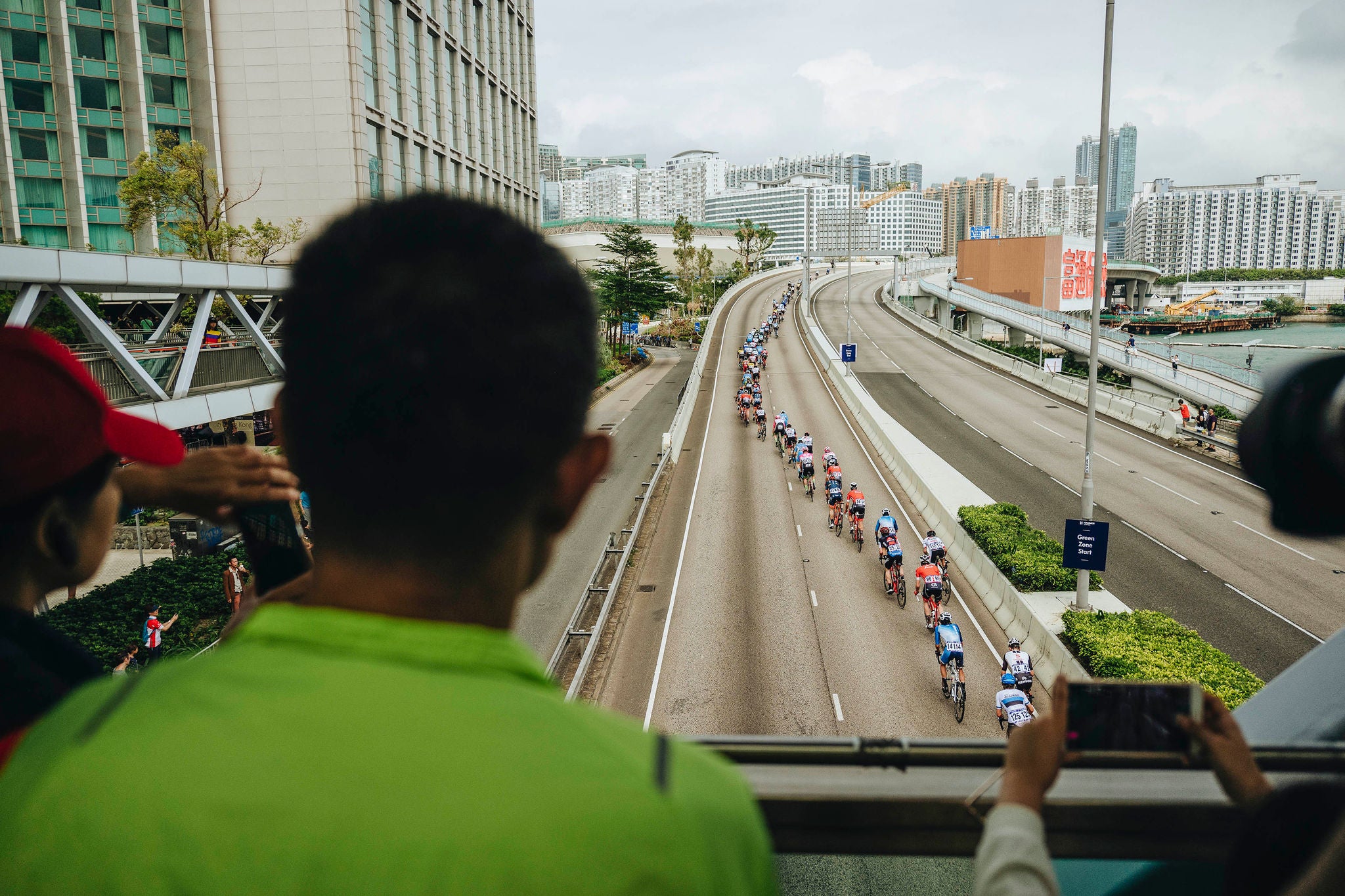 velon crowd bridge watch cycle race korea