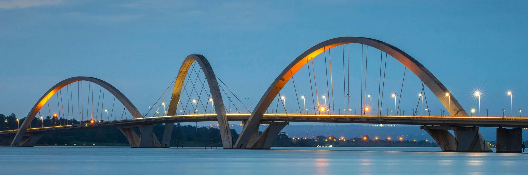 Juscelino kubitschek bridge spans