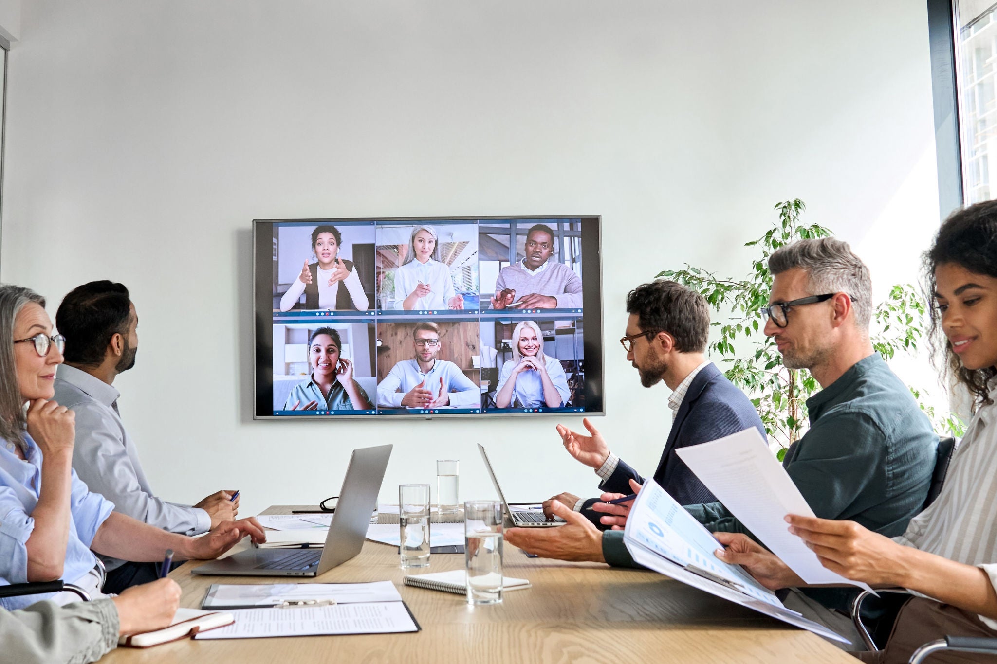 Ey group of people on video conference call