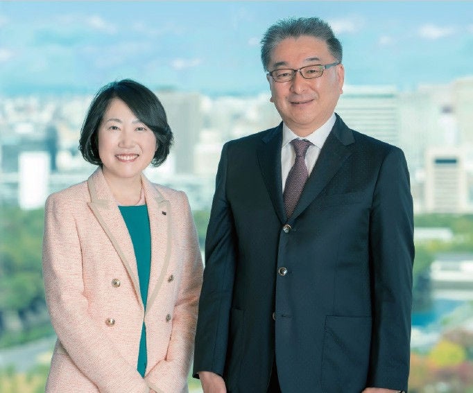 宮澤一洋氏（写真右）、片倉正美氏（写真左）