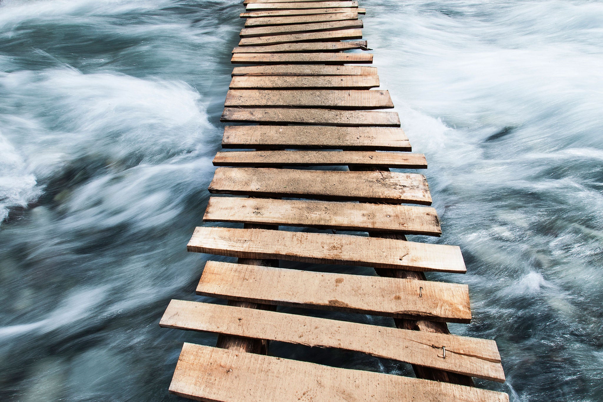 ey-wooden-boardwalk-across-water