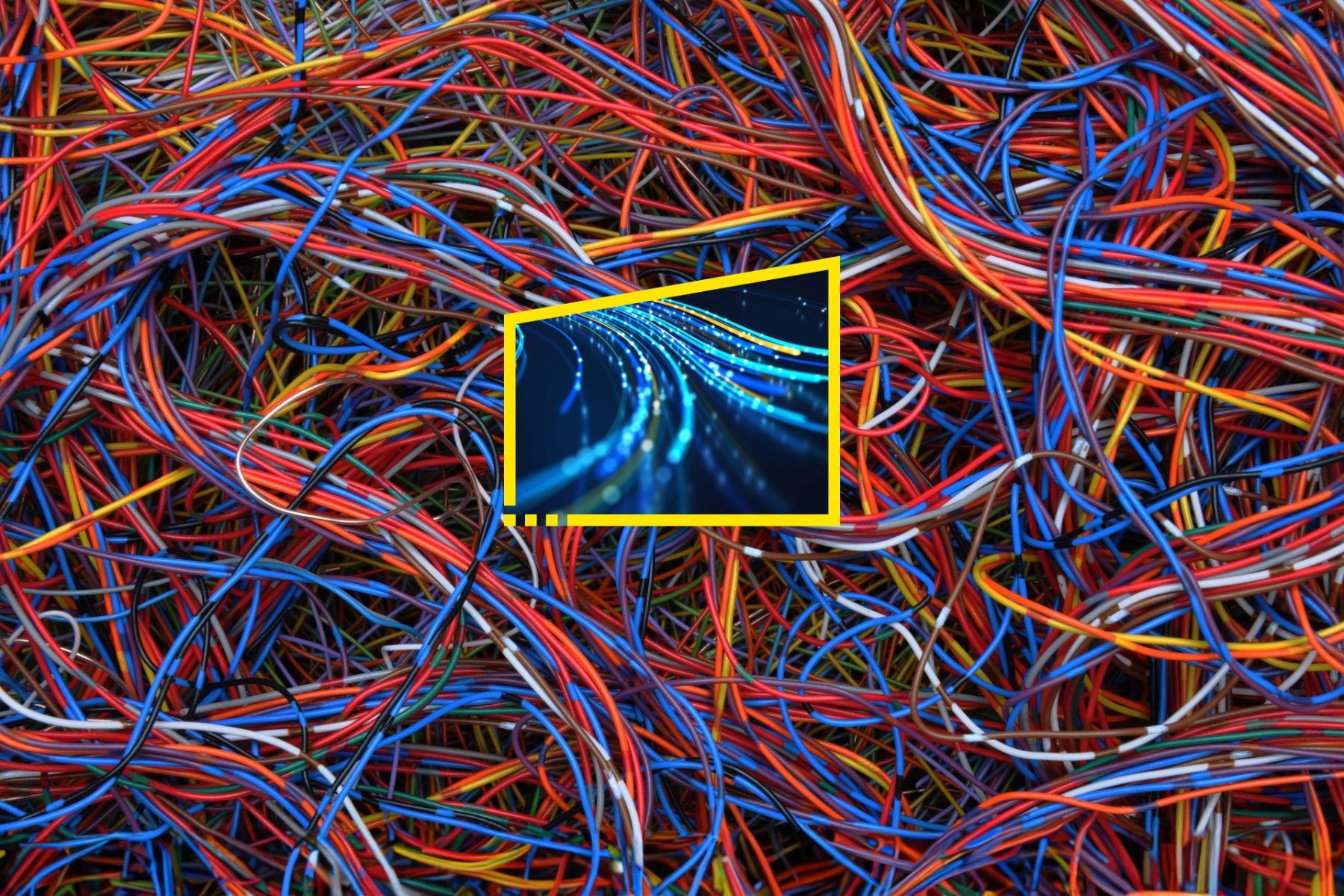 ey-reframe-your-future-wire-tangle-data-pulse-static-no-zoom-article-v2