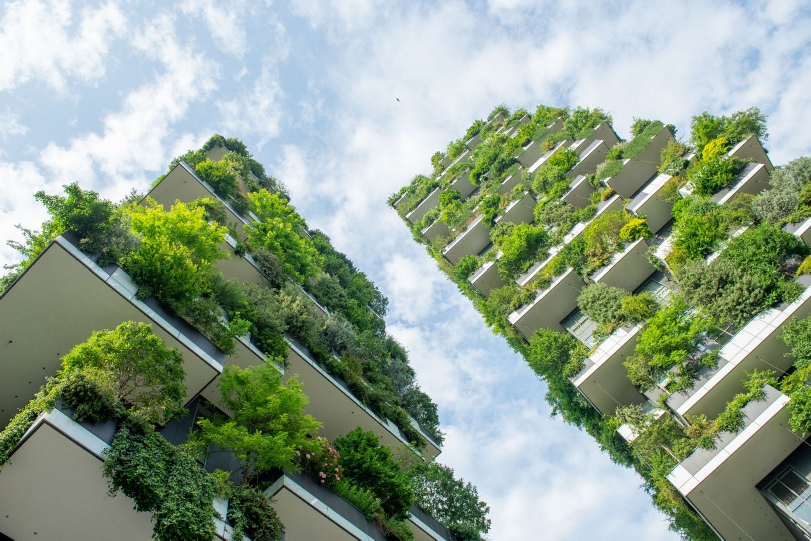 milan-porta-nuova-30-mayit2018-vertical-forest-buildingsit39s