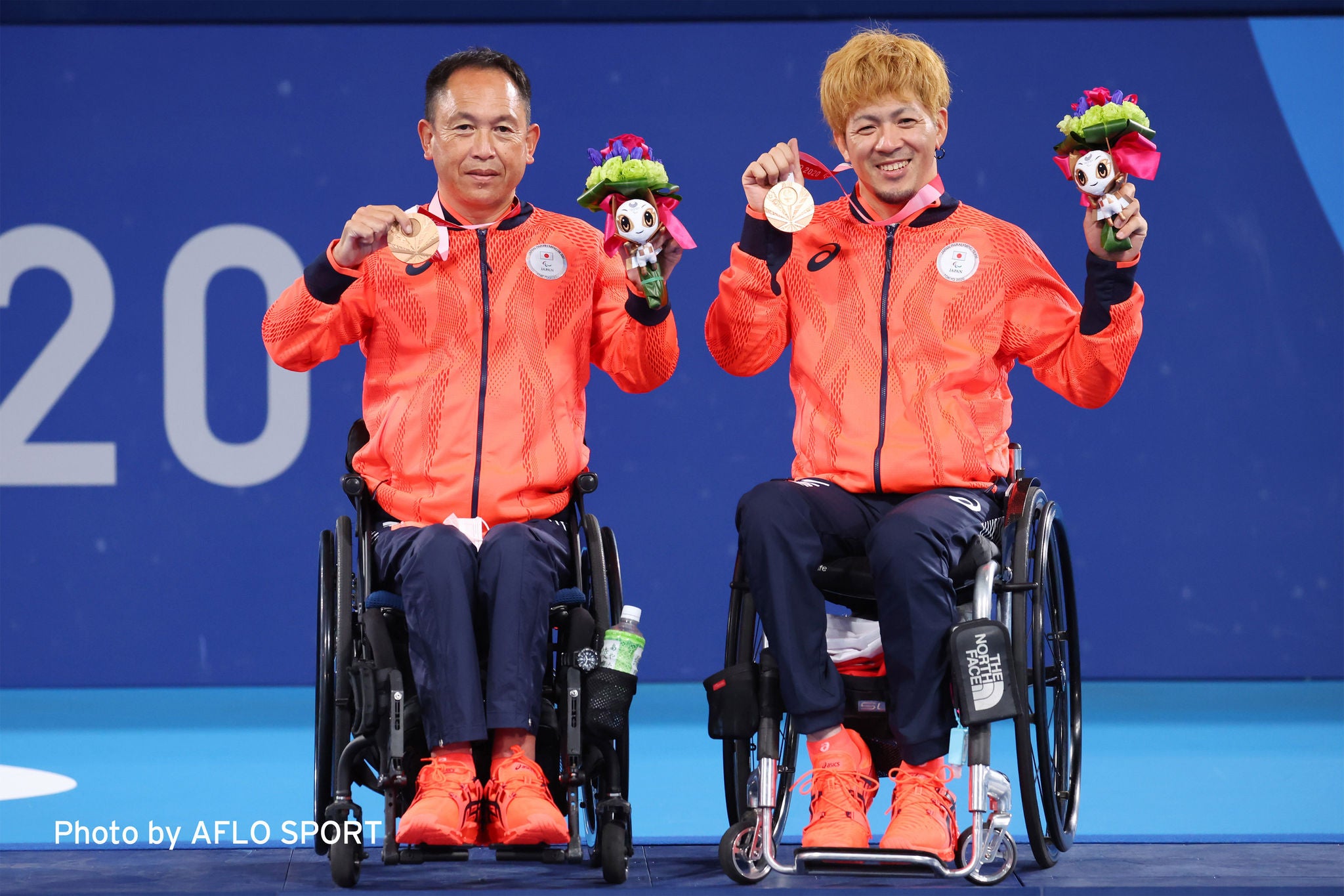 EY Japan所属 諸石光照選手の東京2020パラリンピック銅メダル獲得のお知らせ　日本（諸石光照選手、菅野浩二選手）