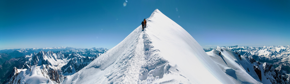 ey-man-hiking-mountain