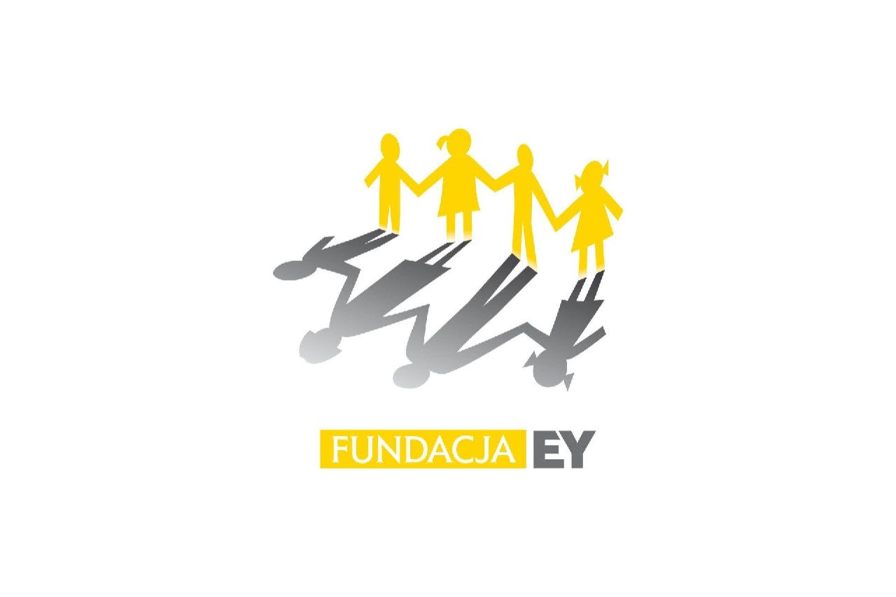 Photographic portrait of Fundacja EY logo