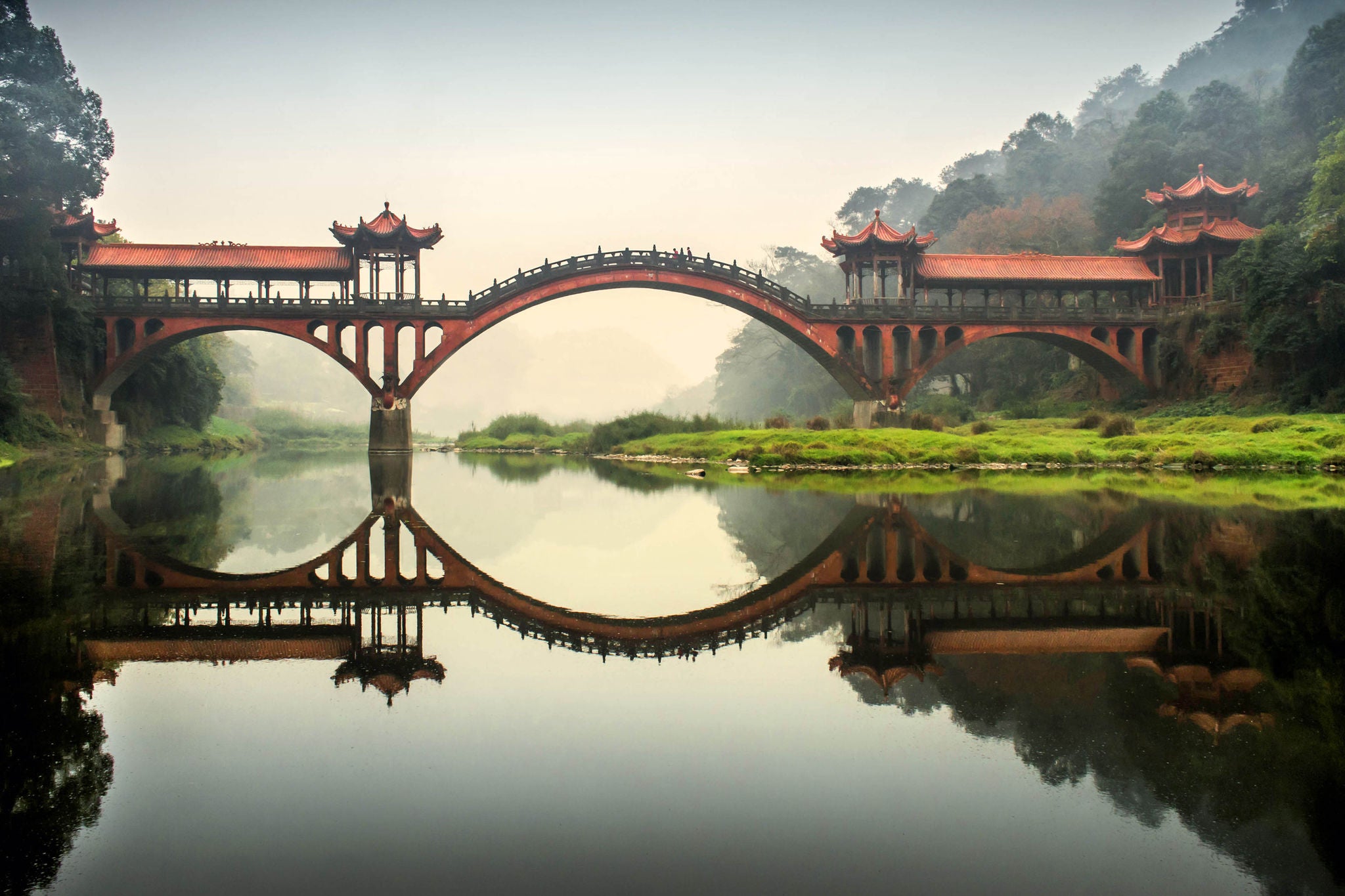 Leshan Giant Buddha bridge