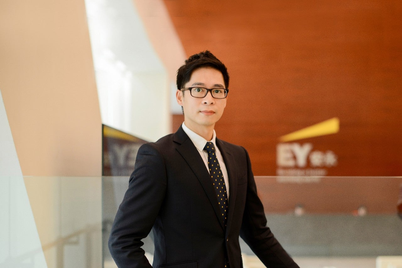 Photographic portrait of Steve Au Yeung