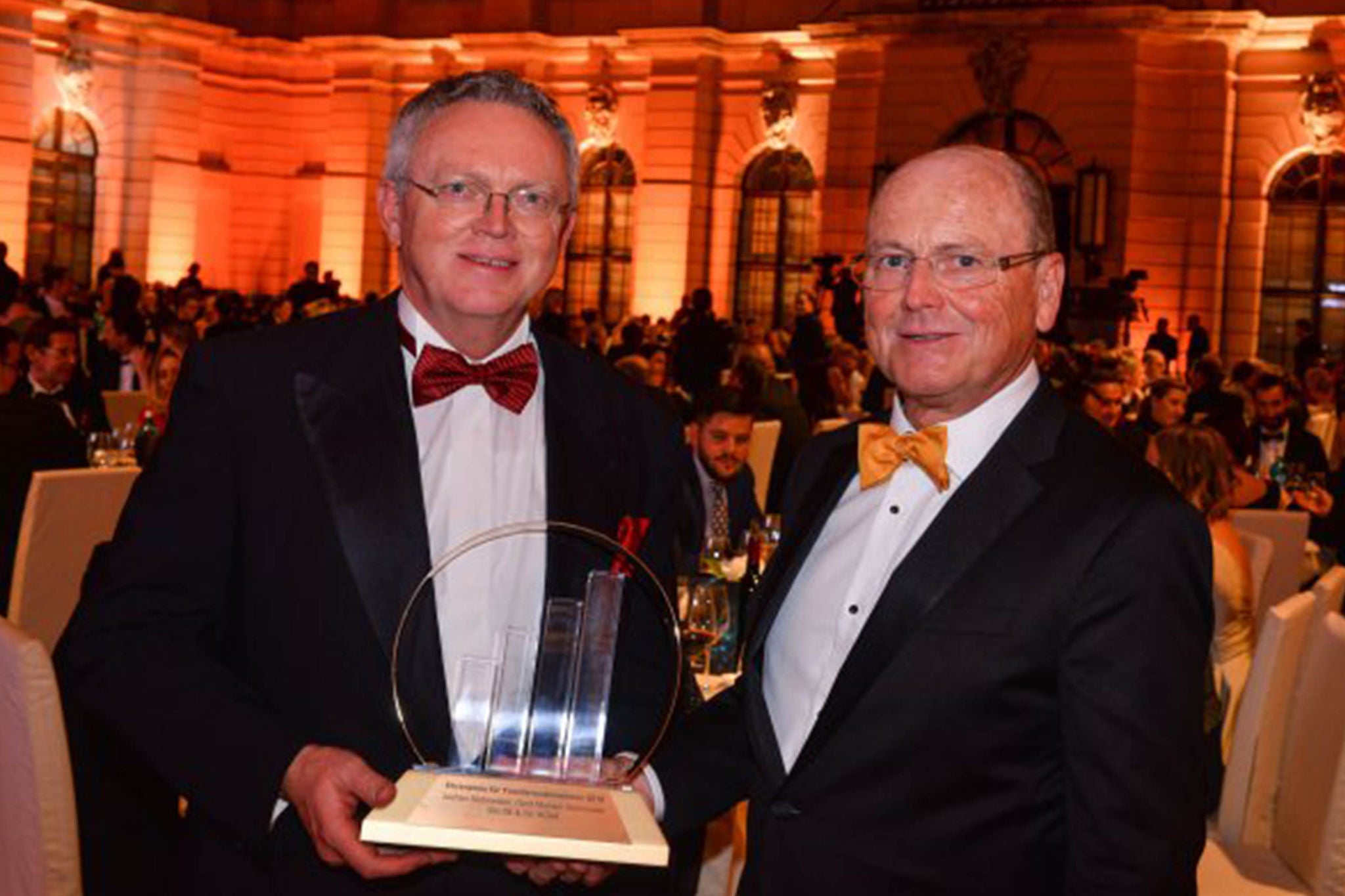 Ey eoy 2018 jochen und gerd stotmeister sto