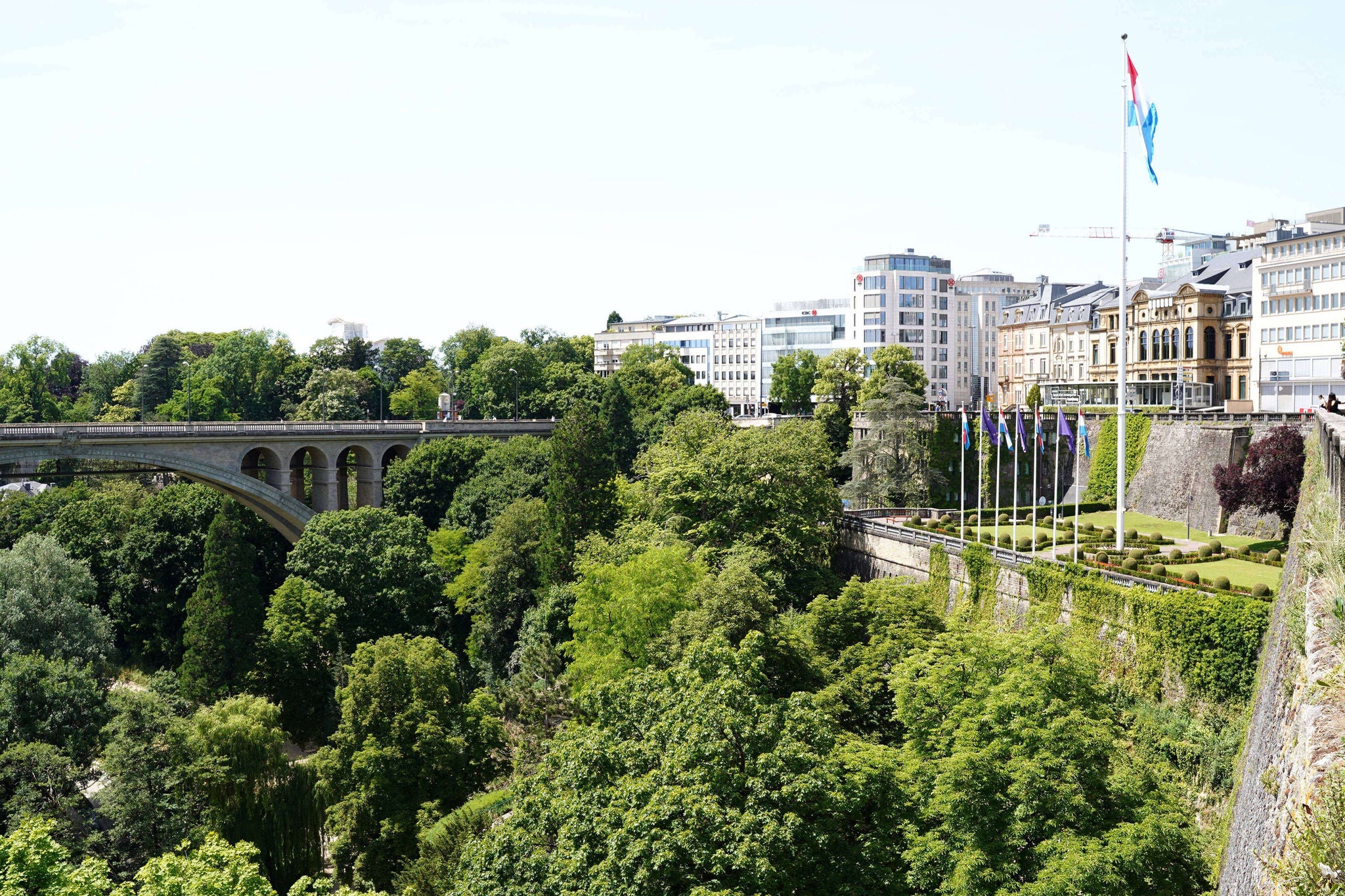 Luxembourg adopts various measures reducing individuals' tax burden