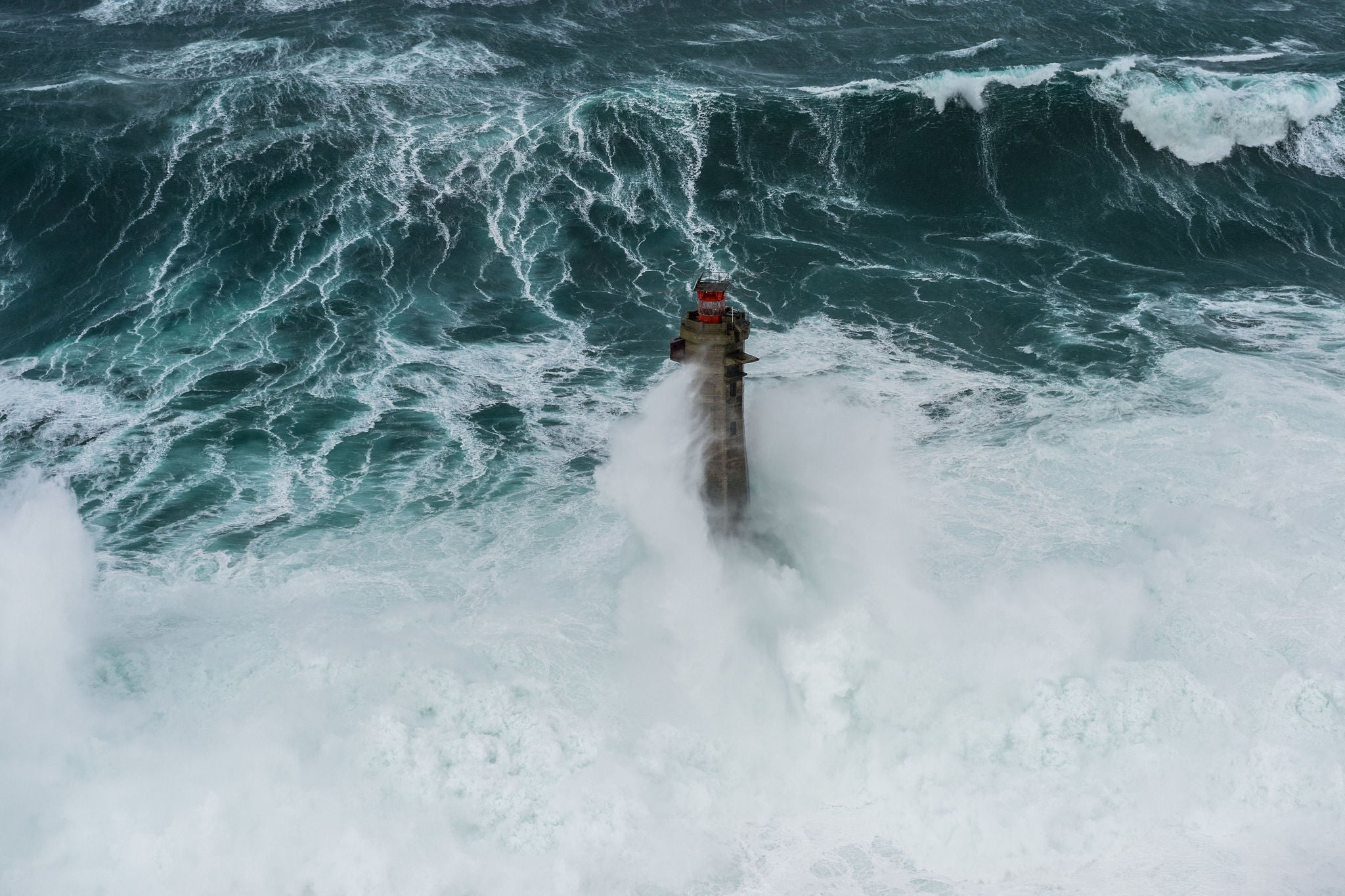  lighthouse during winter storm