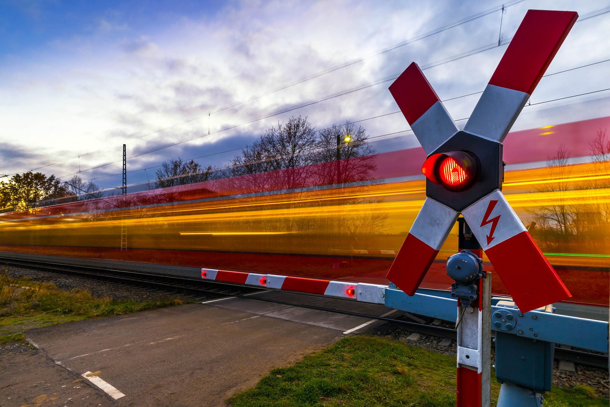 Rail crossing with fast train (Germany)