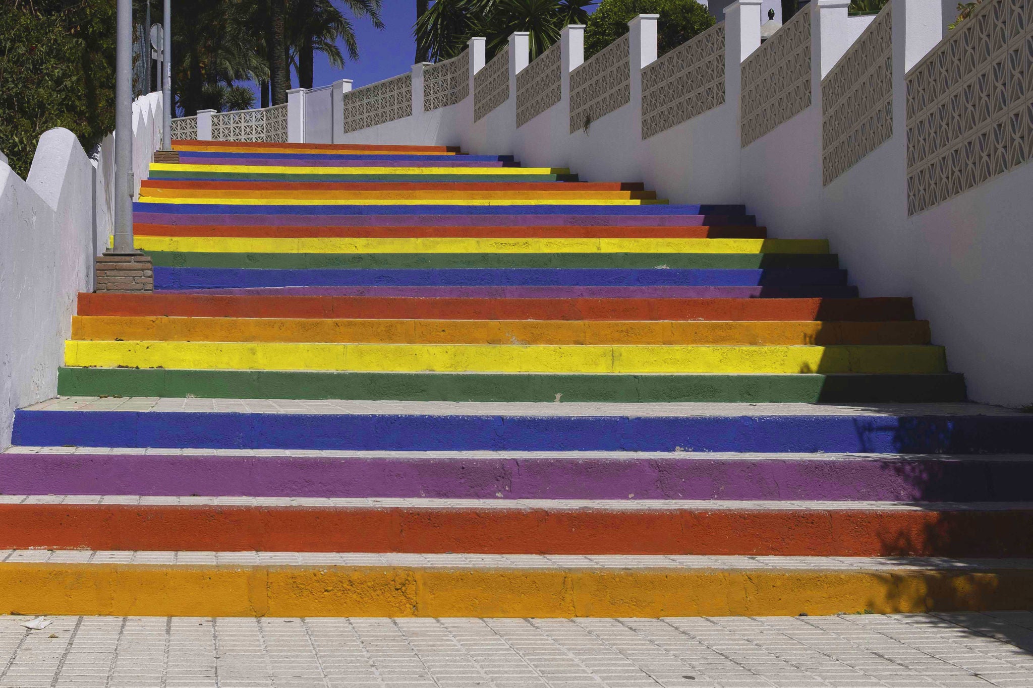 ey-colorful-stairs