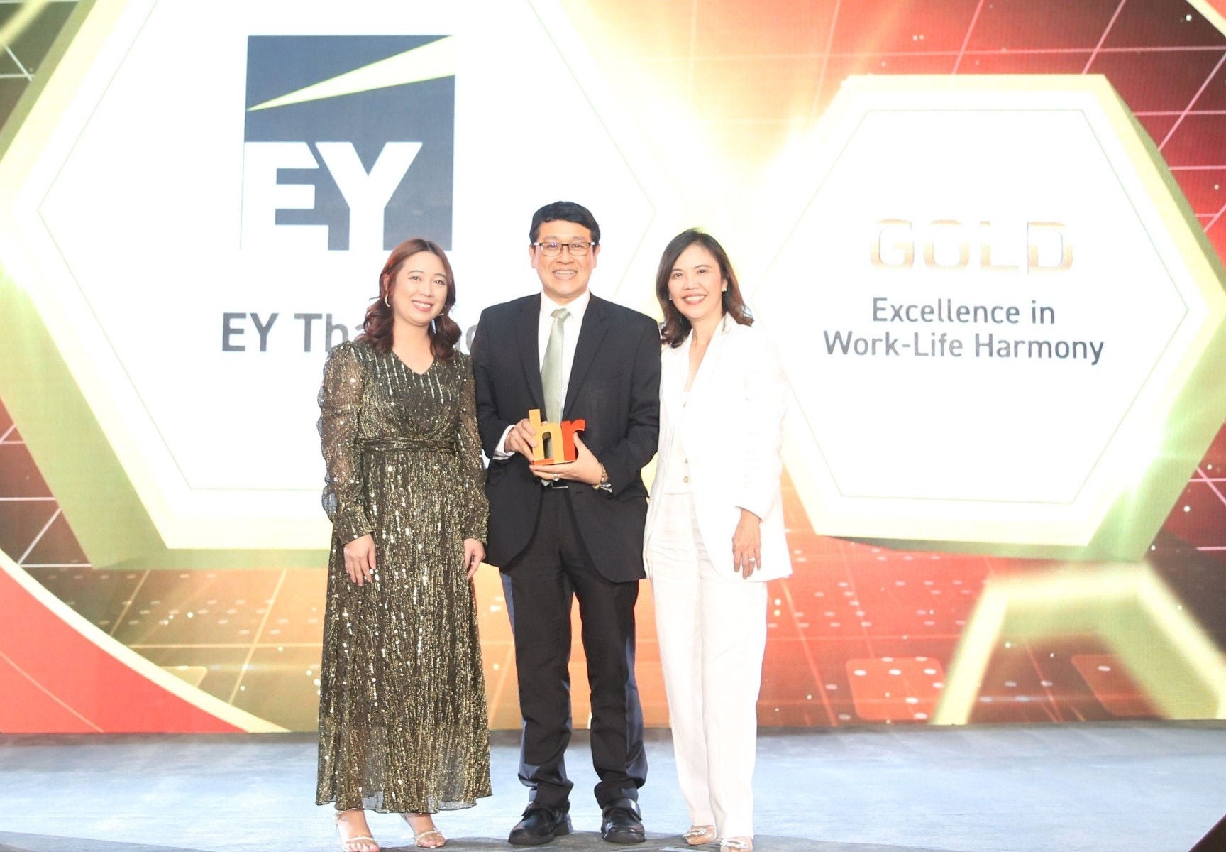 EY wins prestigious HR Excellence Awards 2023