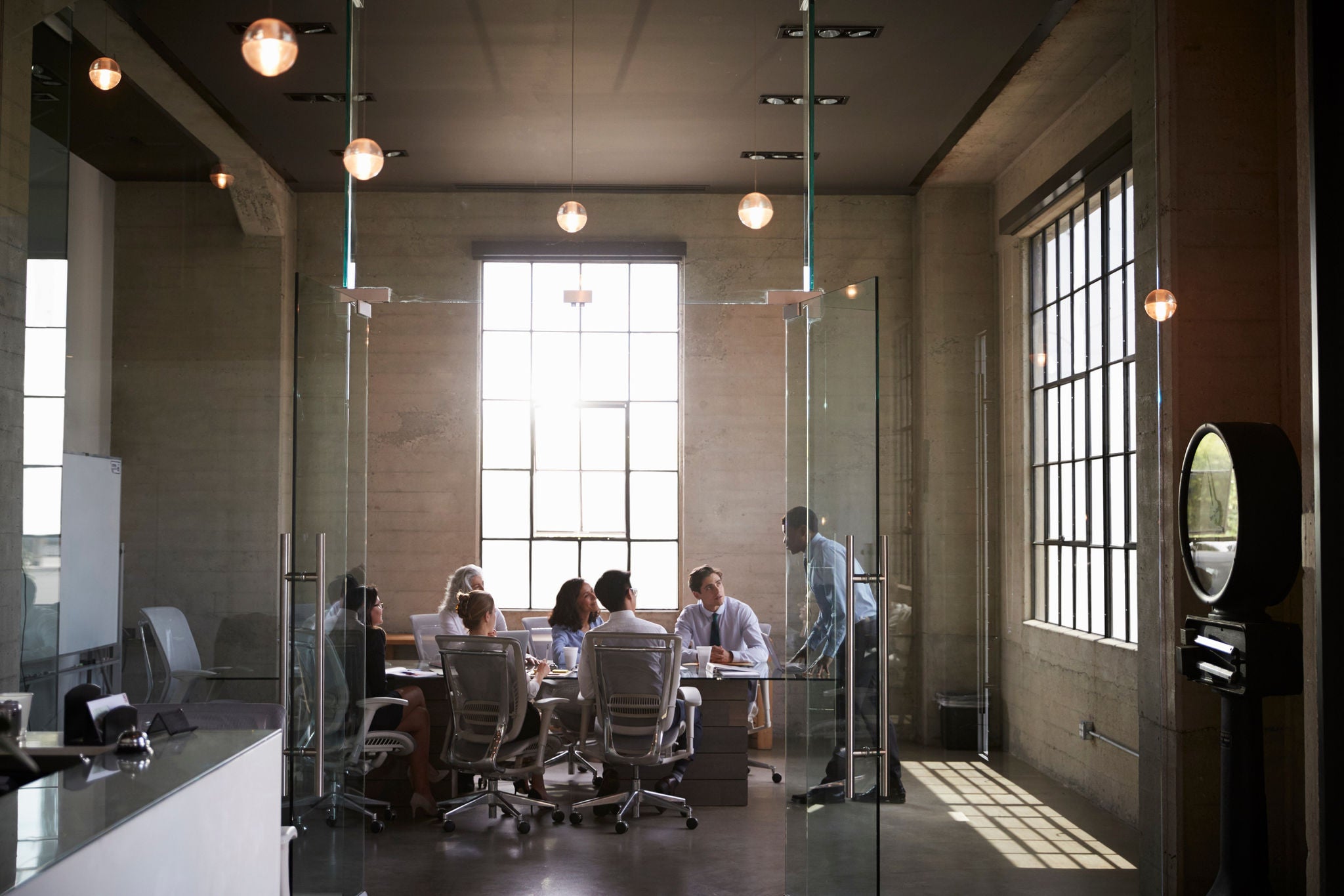 people-meeting-in-a-room