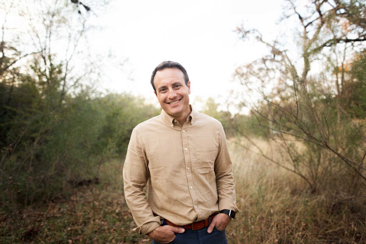 Photographic portrait of Tony Guerrero