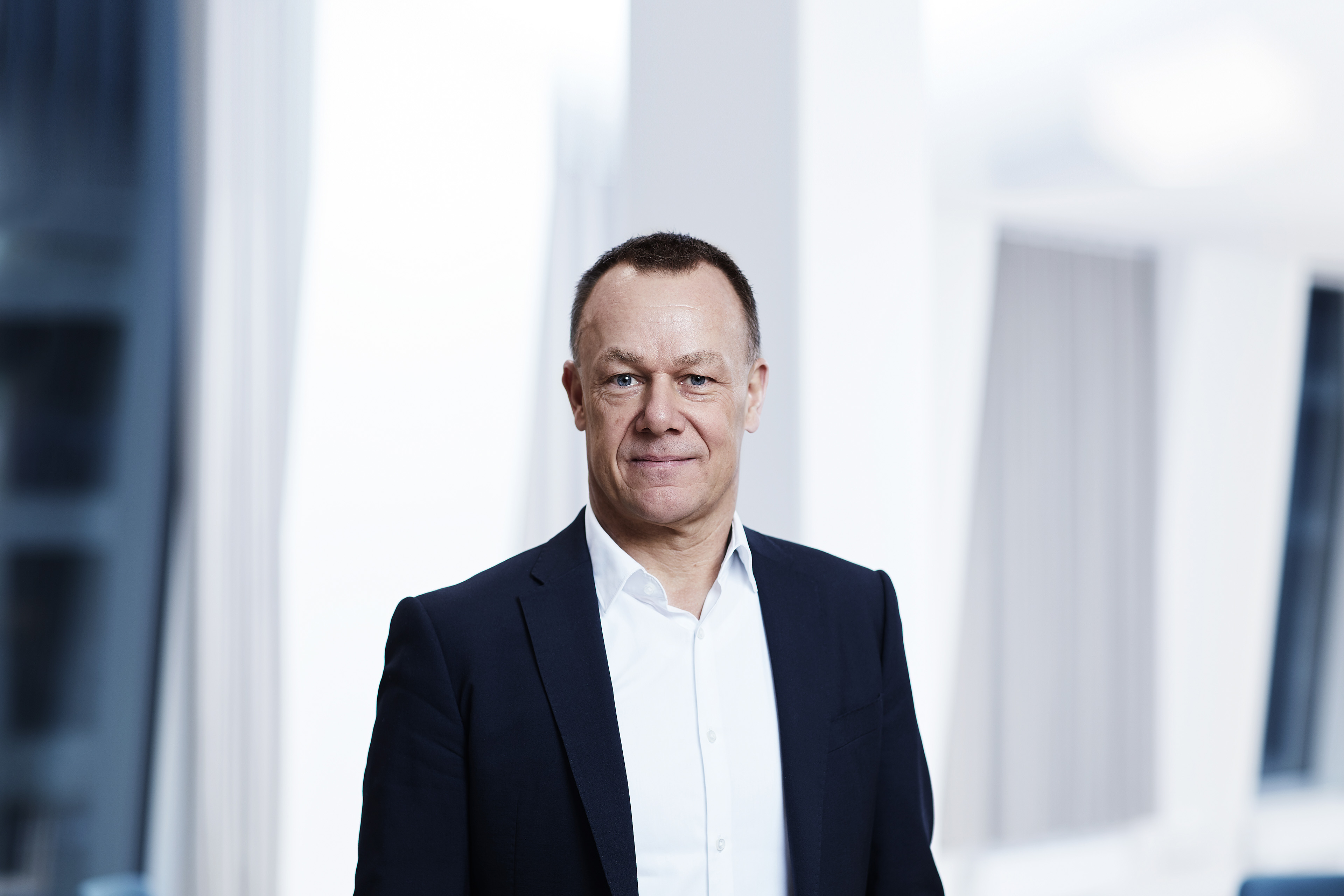 Henrik Kronborg Iversen, EY