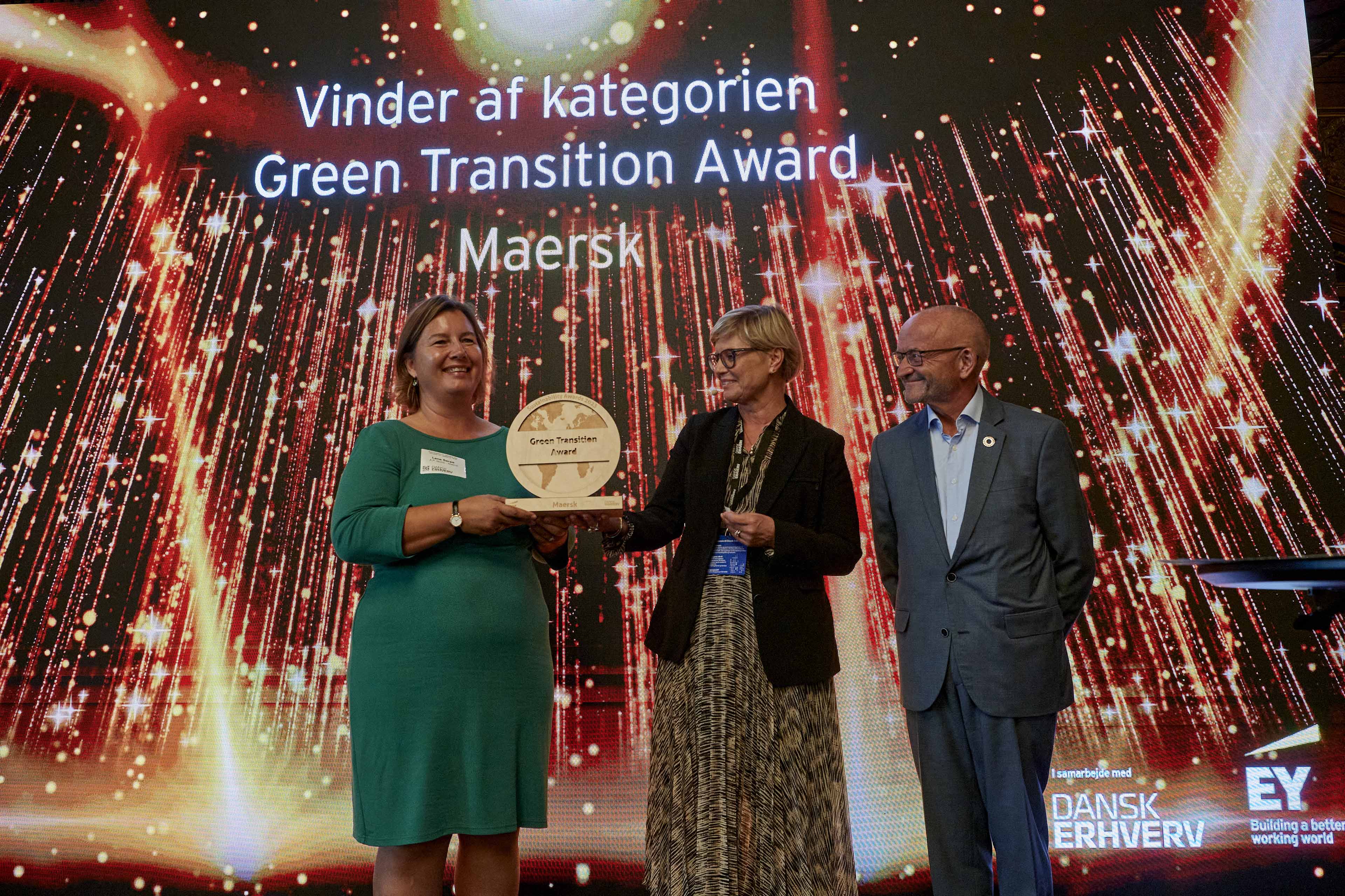 Prisoverrækkelse ved Sustainability Awards - Green Transition Award