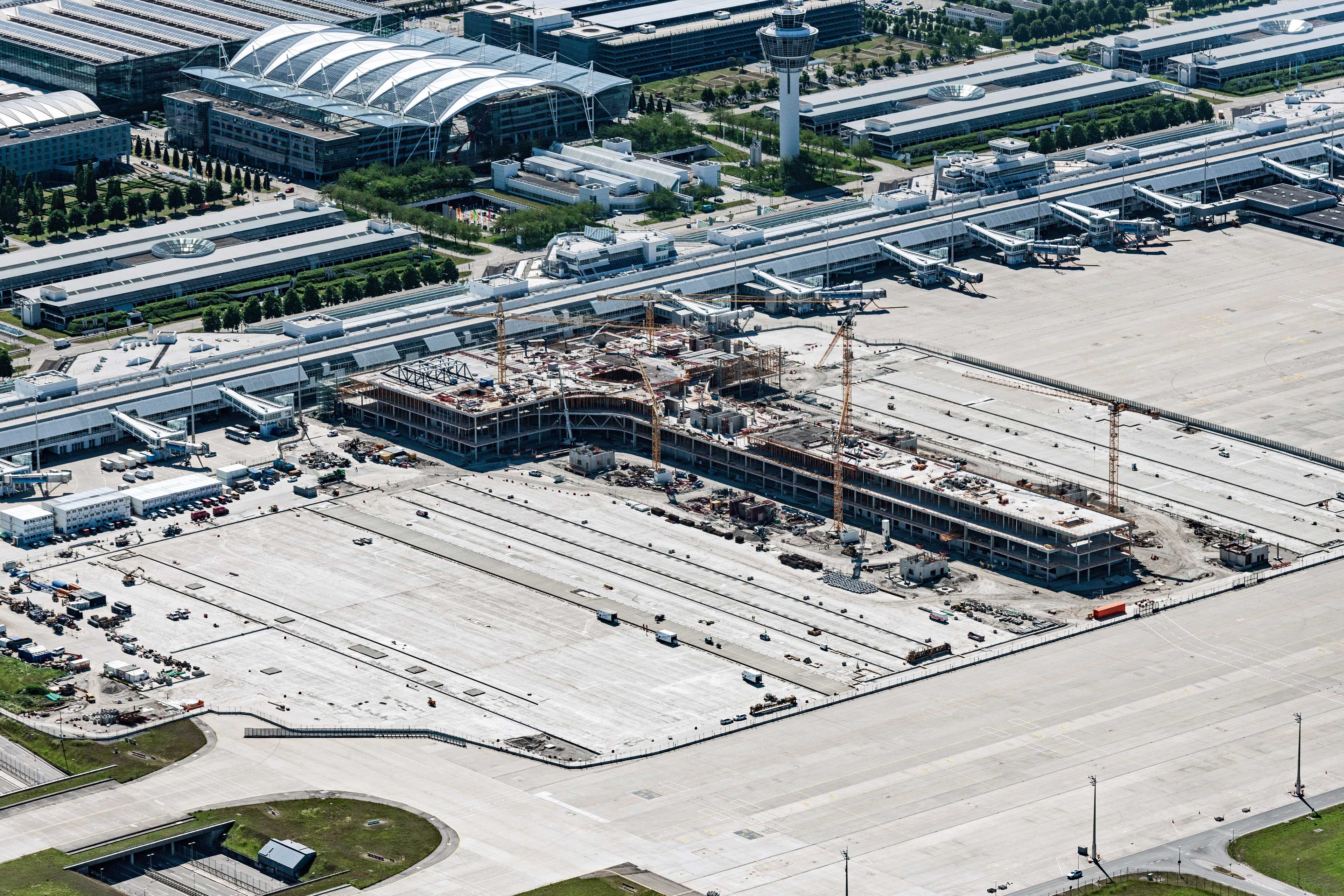 Baustelle zum Neubau Erweiterung Terminal 1 in Muenchen-Flughafen