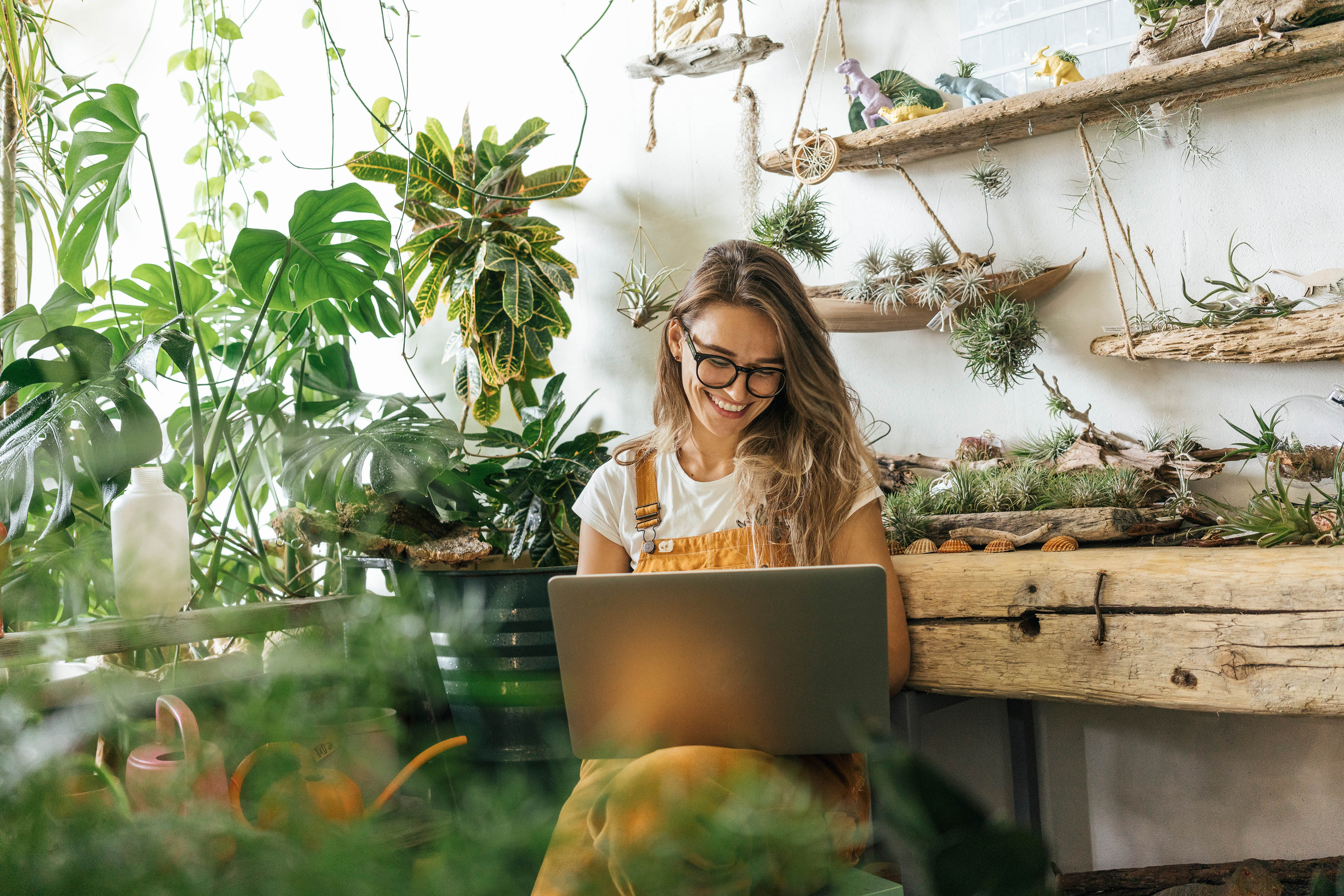 Women working with laptop