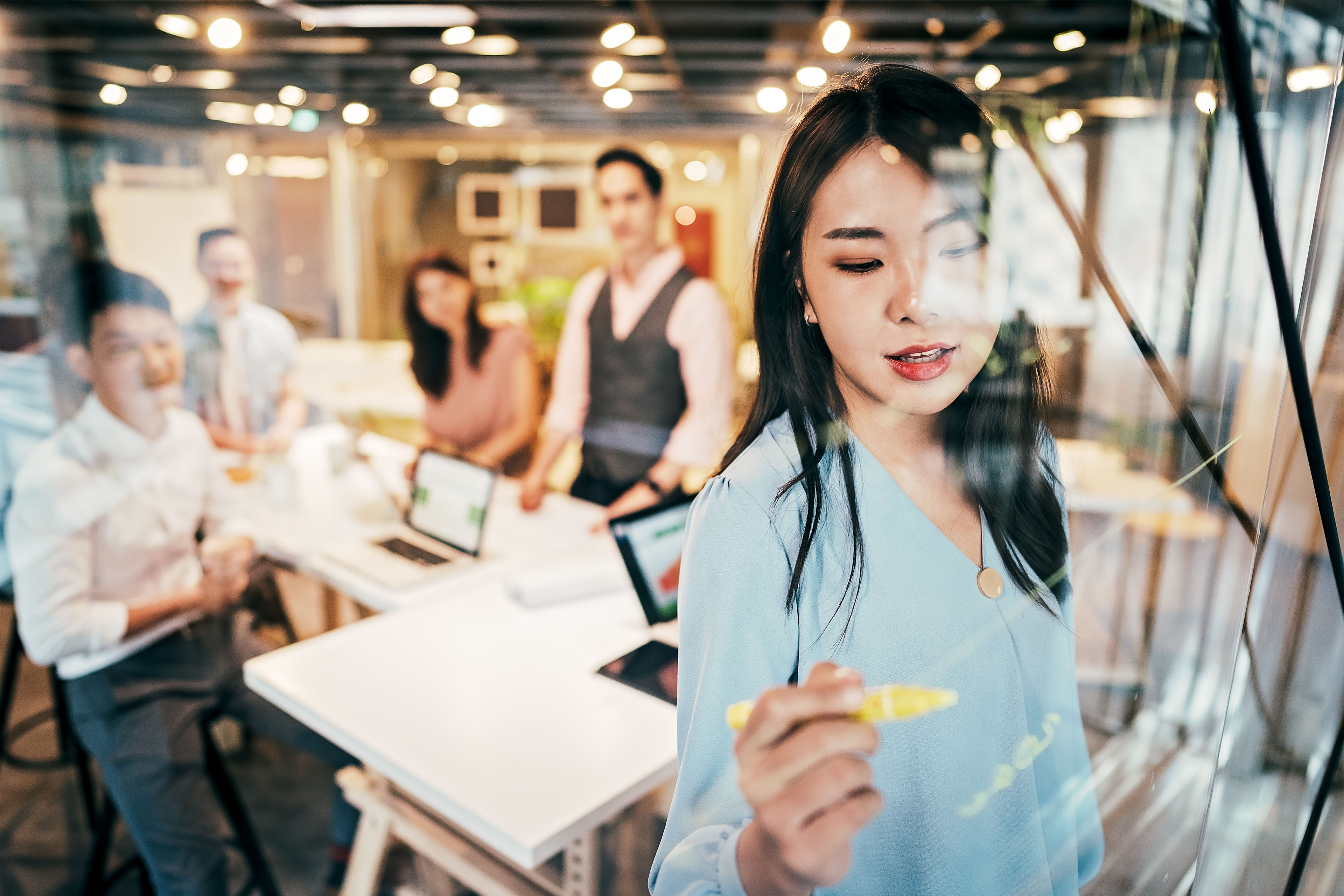 How can transformative leadership advance women’s careers?