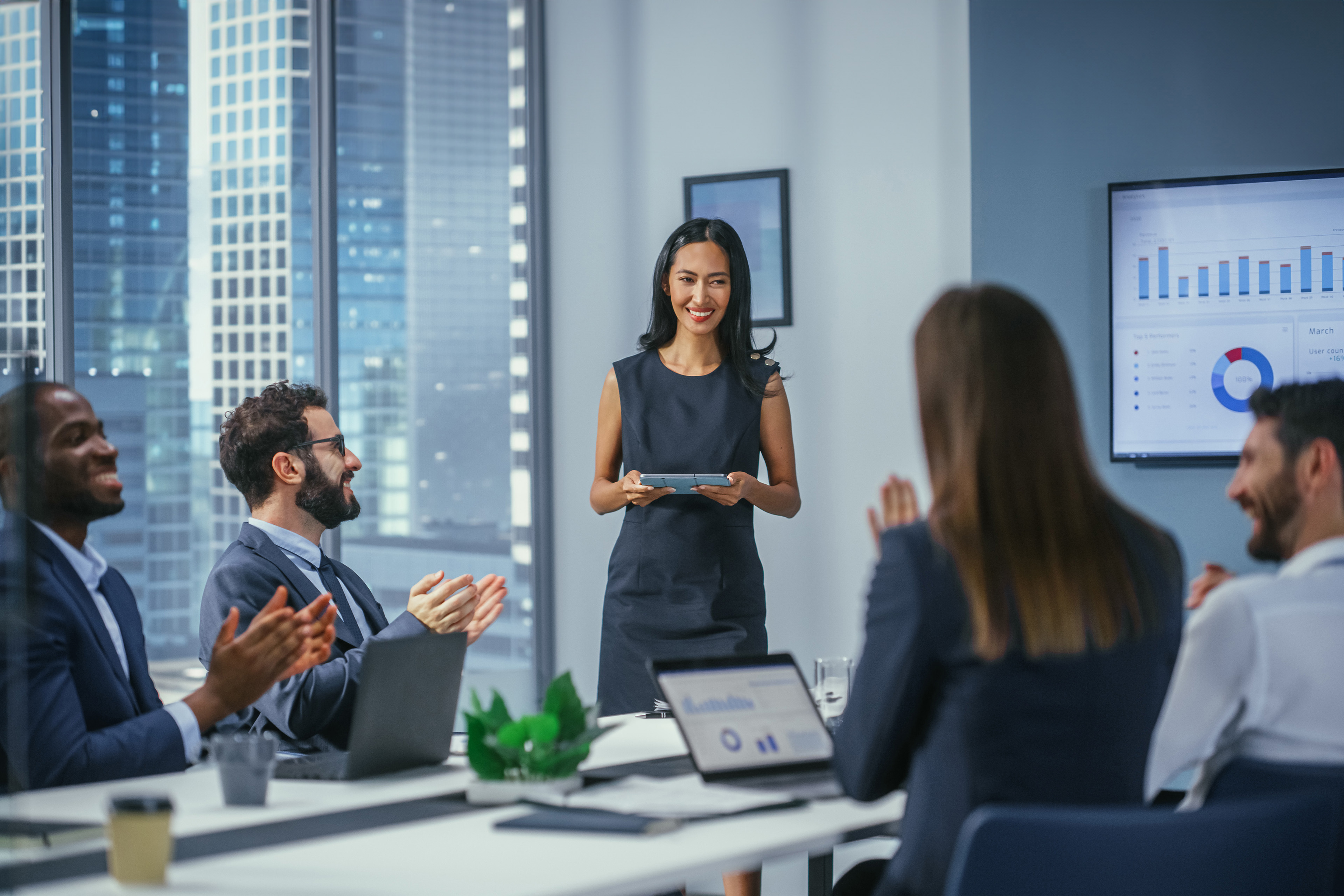 EY female digital startup entrepreneur presents