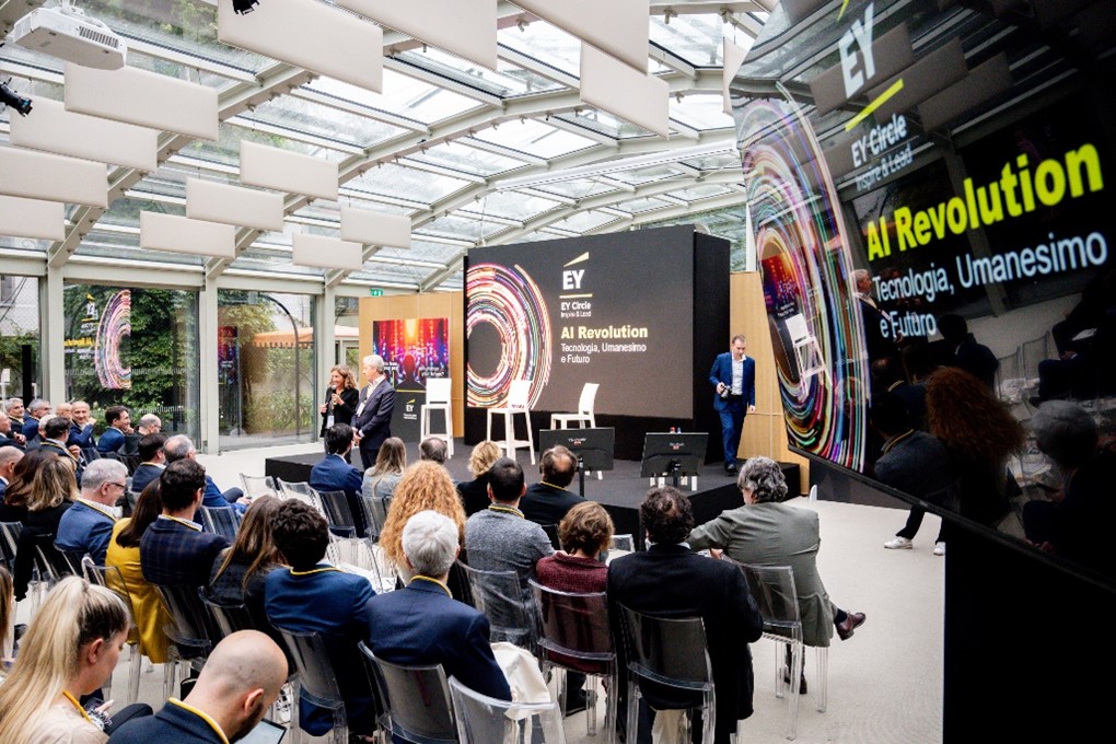 Tecnologia, umanesimo e futuro, al via il primo appuntamento di EY Circle, Inspire & Lead, parte del nuovo programma Alumni di EY Italia