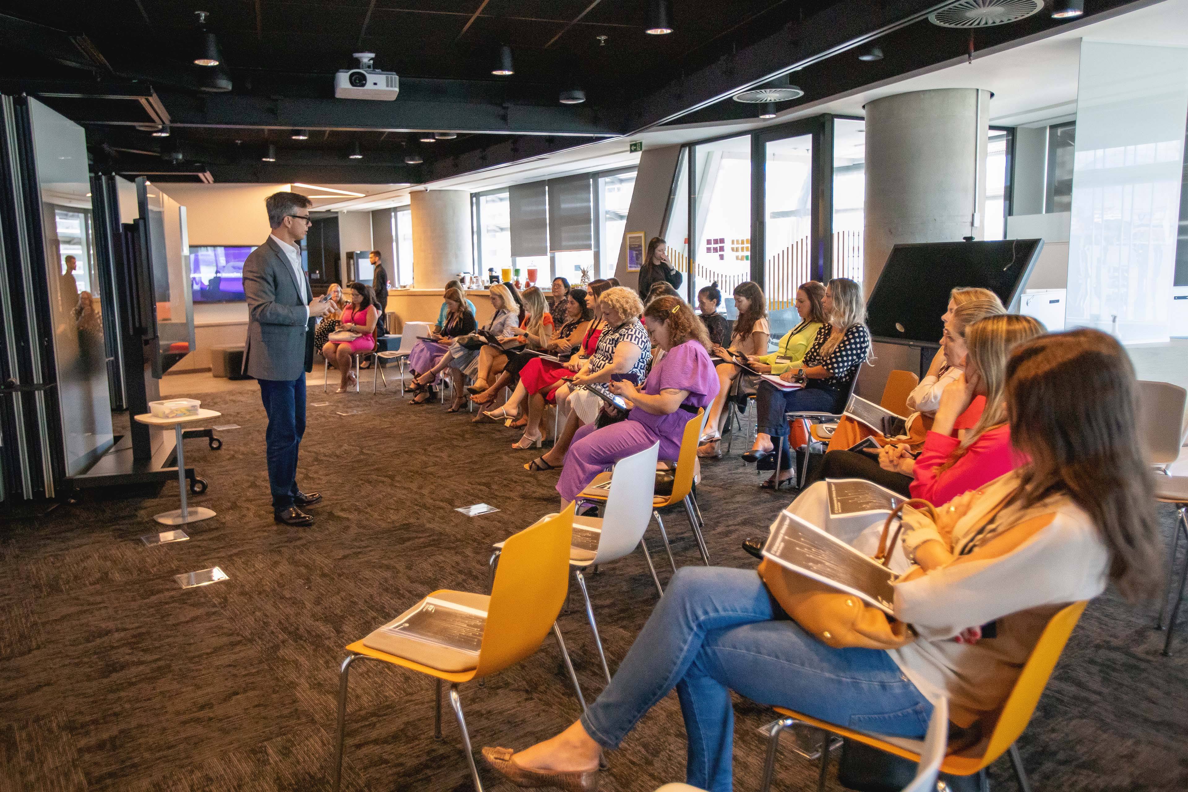 Programa de mentoria da EY apoiou mais de 140 mulheres empreendedoras