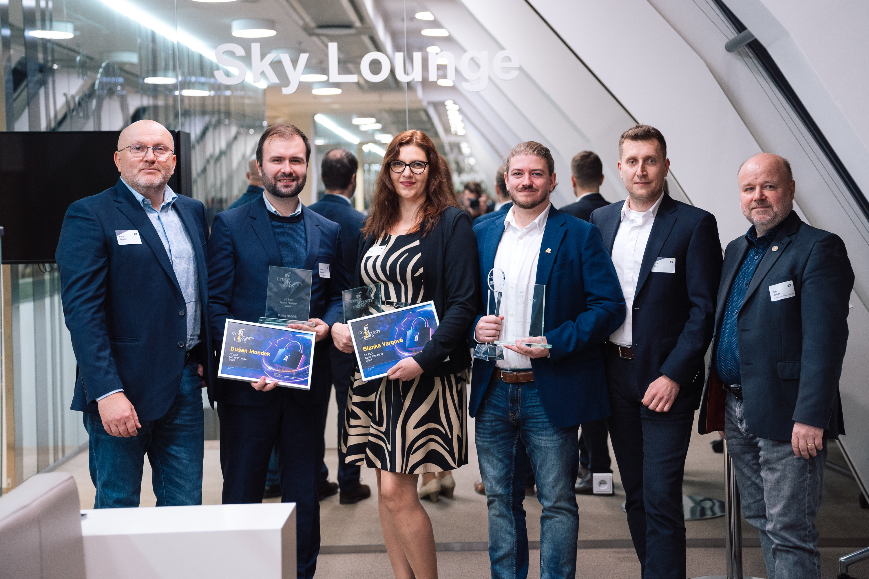 Víťazom súťaže EY Cyber Security Trophy sa stal popularizátor Stanislav Novotný